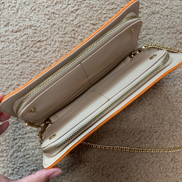 Love Moschino WOC - Picture 4 of 8